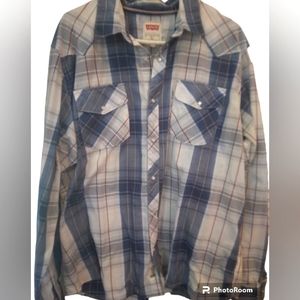 Levi Strauss & Company. Mens Size XL. Blue,White,Red in Color.